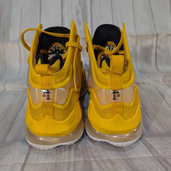 Nike LeBron 19 - Men's Yellow-Gold CZ0203-700 19 Men's Basketball Shoes Size 11 - Picture 10 of 16